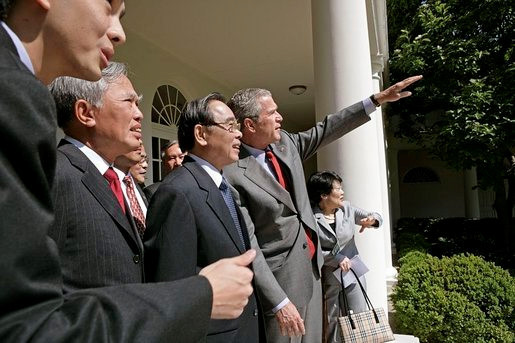 Thủ tướng Phan Văn Khải lần đầu thăm Mỹ năm 1997. Ảnh: Whitehouse.