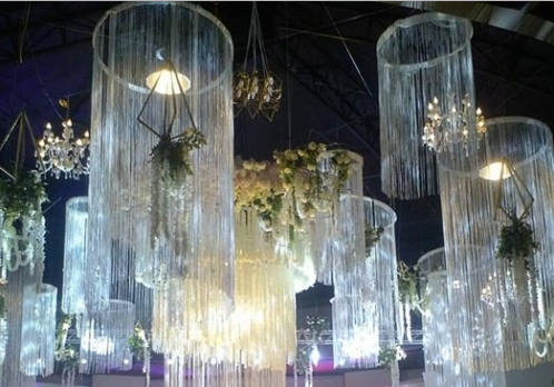 Một số hình ảnh bên trong tiệc cưới.