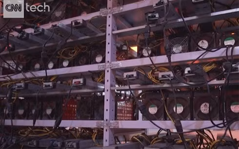 Bên trong một mỏ Bitcoin ở Nga.