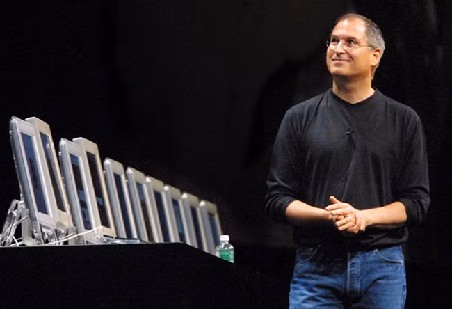 Không thể phủ nhận rằng dù cho mối quan hệ giữa họ là gì thì cả hai đều đã tạo ra những huyền thoại: Jobs xây dựng và giúp Apple trở thành công ty giá trị nhất thế giới. Trong khi đó, Gates nhiều lần được vinh danh người đàn ông giàu nhất thế giới, còn Microsoft mà ông tạo ra vẫn là một trong những tập đoàn công nghệ lớn nhất toàn cầu.