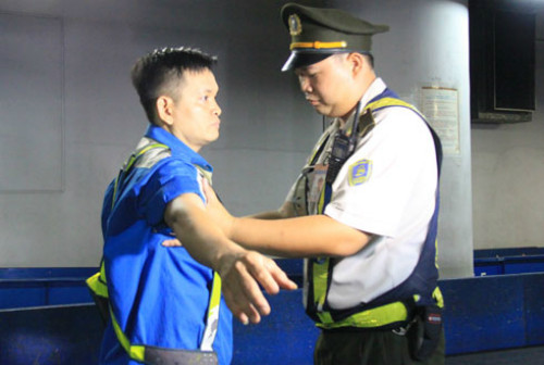 Phat hien gay soc ve san bay Tan Son Nhat