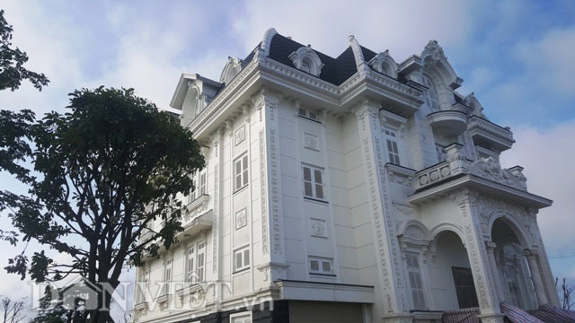 Sau 2 năm triển khai, biệt thự đã gần hoàn thiện.