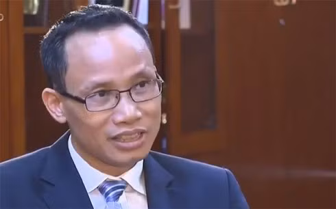 TS. Cấn Văn Lực.