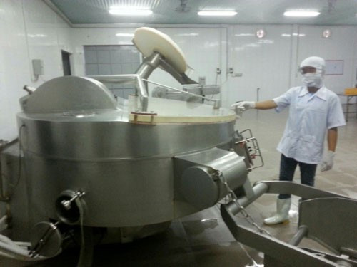 Xuc xich... ban cho ca an!