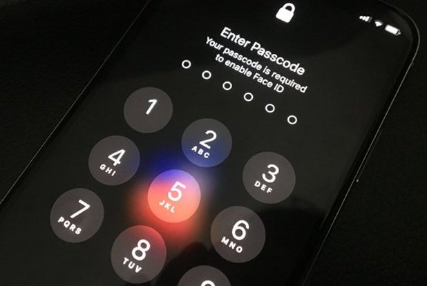 Lỗ hổng trên iPhone khiến hacker dễ mở khoá iPhone.