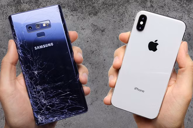 Galaxy Note 9 thử độ bền với iPhone X - Hình 2 Galaxy Note 9 thu do ben voi iPhone X-Hinh-2