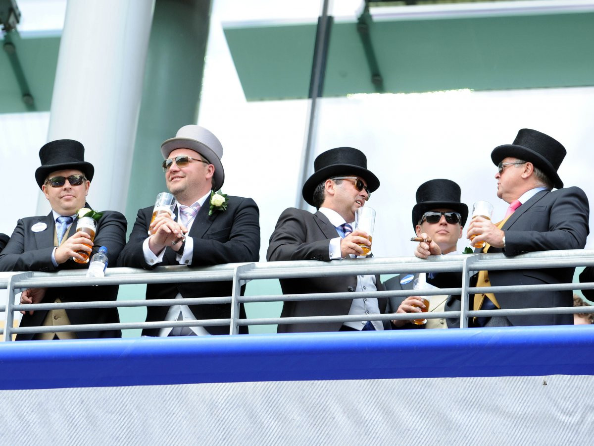 Số lượng tỷ phú nam giới chiếm ưu thế áp đảo so với nữ giới.