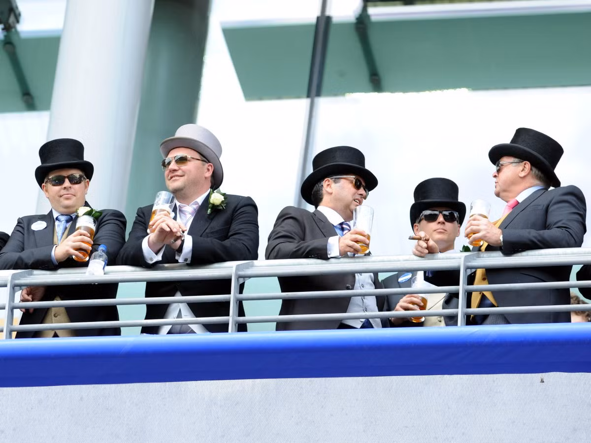 Số lượng tỷ phú nam giới chiếm ưu thế áp đảo so với nữ giới.