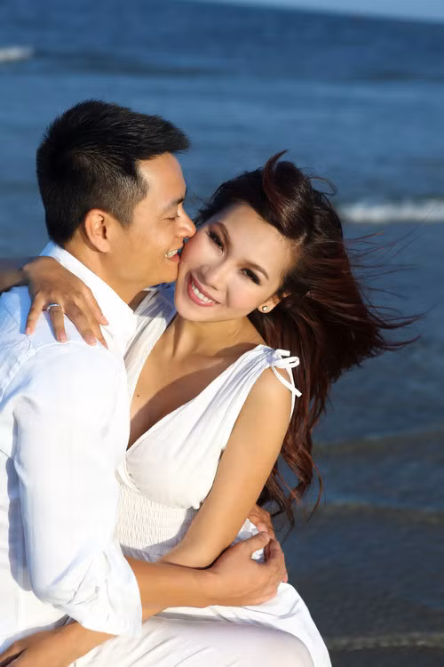 Hanh phuc ben nguoi moi nhung Khanh Ngoc khong muon ket hon va sinh con