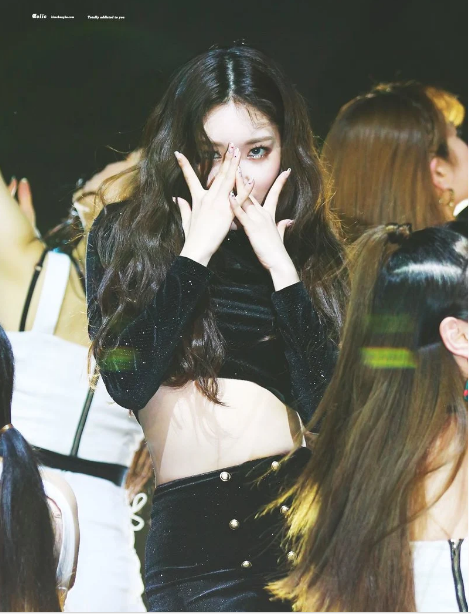 Chunga không ăn vặt cũng như không ăn đồ ngọt để giữ dáng, tránh tăng cân.