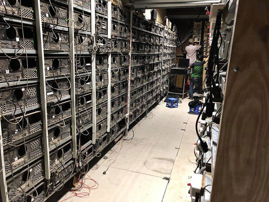 Với khoảng 7.000 máy đào tiền ảo trên cả nước, lượng tiêu tốn điện năng mỗi ngày rất lớn
