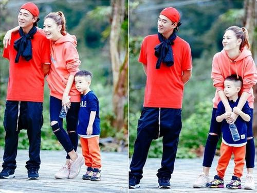 Trần Tiểu Xuân bên vợ và con trai