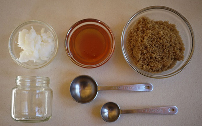 9 tac dung cua Vaseline doi voi da va toc de tiet kiem ca dong tien