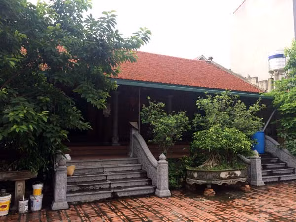 Ngôi nhà 5 gian được làm bằng gỗ quý, kiên cố của cụ Pháo.