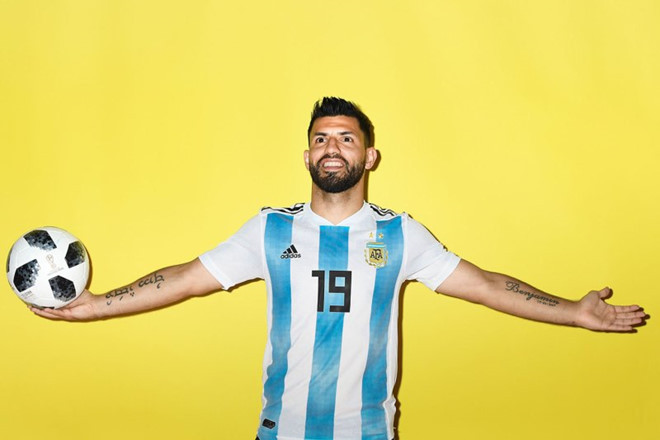 9. Sergio Aguero, Argentina - 23,5 triệu USD Aguero là một mảnh ghép của Manchester City. Anh chàng mang về cho mình 23,5 triệu USD với 6,5 triệu tiền hợp đồng quảng cáo ngoài, trong đó có hợp đồng với hãng Puma. Ảnh: Getty Images.