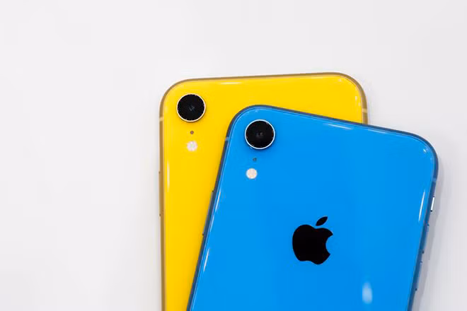 Cach iPhone XR tro nen vo doi khien nhieu nguoi bat ngo