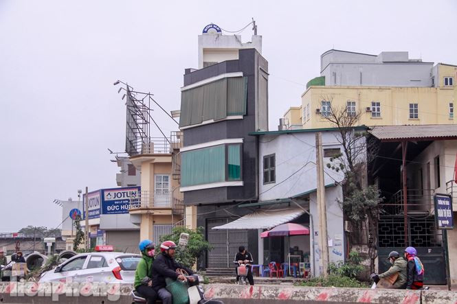 Mỗi ngôi nhà được cải tạo, xây dựng một kiểu không giống ai.