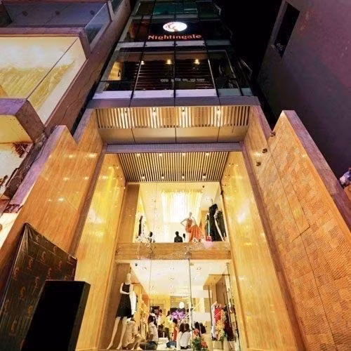 Biet thu sang trong cua 5 sao nu doc than, quyen ru bac nhat Vbiz