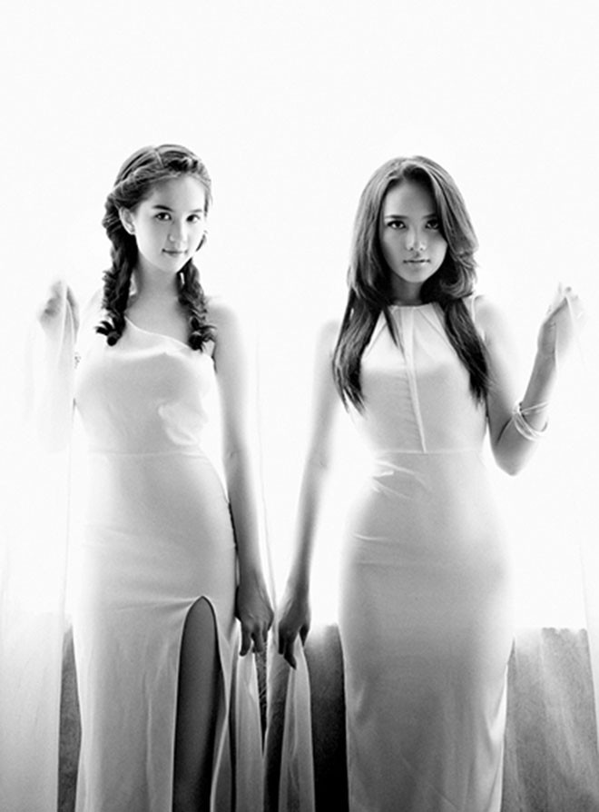 Từ việc phủ sóng ở các cuộc thi lớn nhỏ và có bệ đỡ là công ty Venus của ông bầu nổi tiếng, sau này Phan Như Thảo tập trung đẩy mạnh hoạt động ở 2 lĩnh vực người mẫu, diễn viên. Ở thời kì tên tuổi được quan tâm nhất, Phan Như Thảo được coi là một đối thủ khiến Ngọc Trinh (bên trái - pv) phải dè chừng.