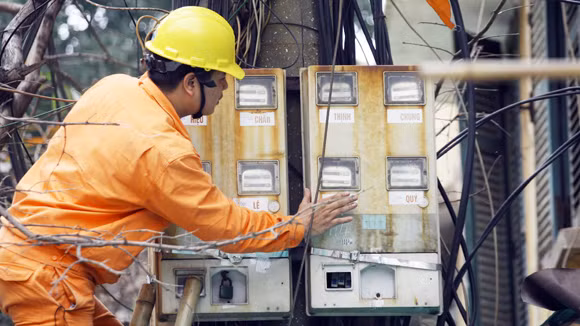 Du thao gia dien moi: Giu nguyen 6 muc, nguoi ngheo duoc loi