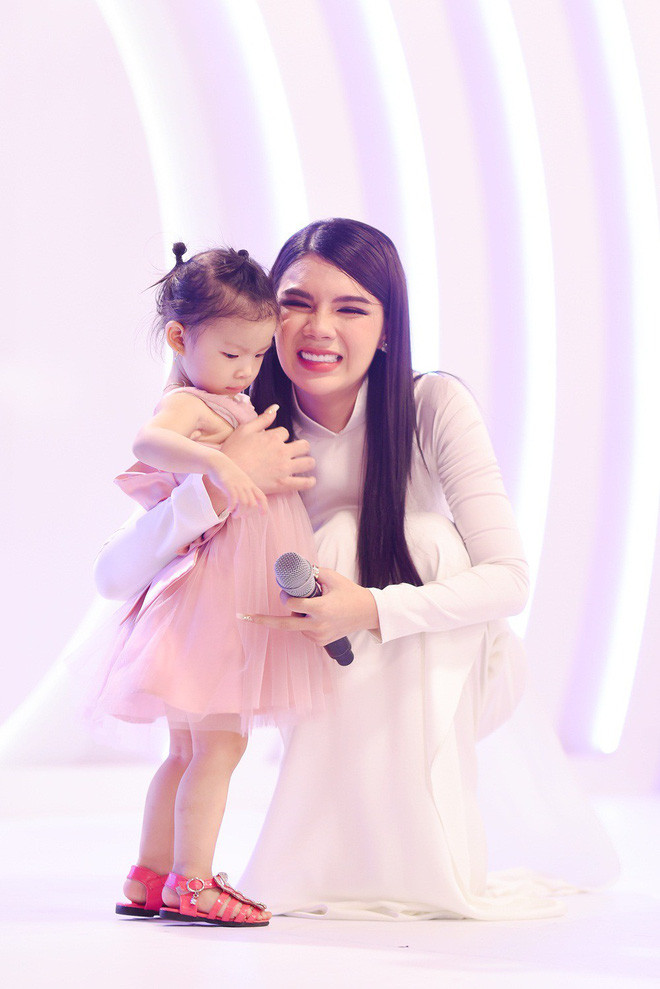 Lo dien chu re, Hoa hau Huong Giang lay chong vao nam 2019?-Hinh-2