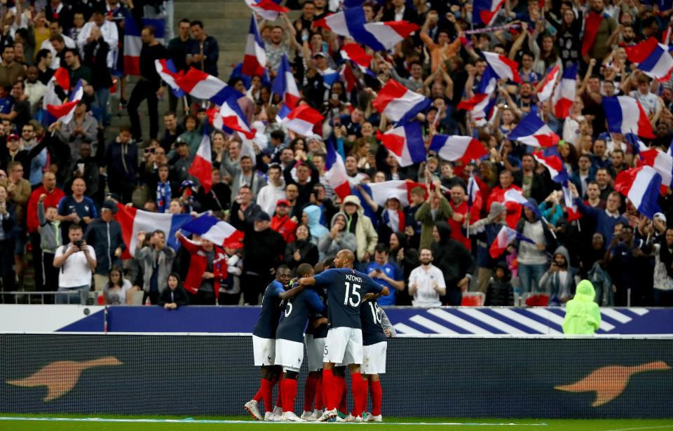 4. Pháp - 5,21 triệu bảng: Les Bleus đang hy vọng giành tấm vé vào trận chung kết tại Nga với một đội hình rất trẻ.