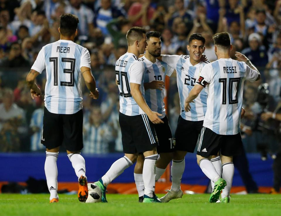 5. Argentina - 5,04 triệu bảng: Không bất ngờ khi Argentina góp mặt trong danh sách khi có trong tay Lionel Messi.