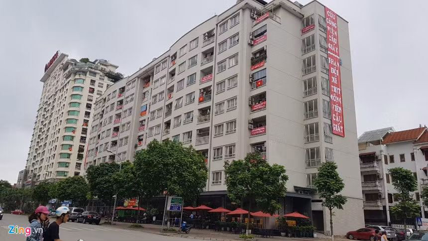 Quan Cau Giay mong dan ha bang ron phan doi bai do trong cong vien-Hinh-3