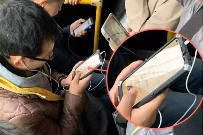 Hinh anh Huawei Nova 4 lo dien voi “not ruoi” tren man hinh