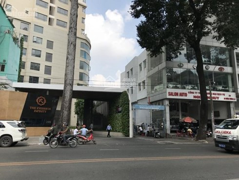 Cu dan The EverRich Infinity “choang” vi cho de o to gia 500 trieu dong