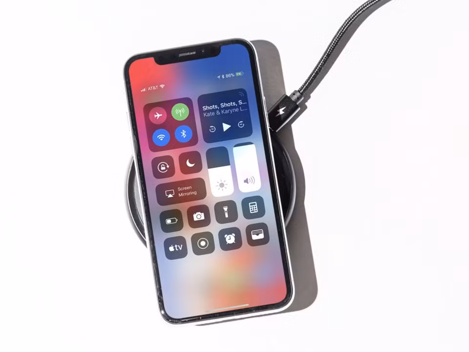 Pin iPhone: 4 lời khuyên tai hại và cách khắc phục Pin iPhone: 4 loi khuyen tai hai va cach khac phuc