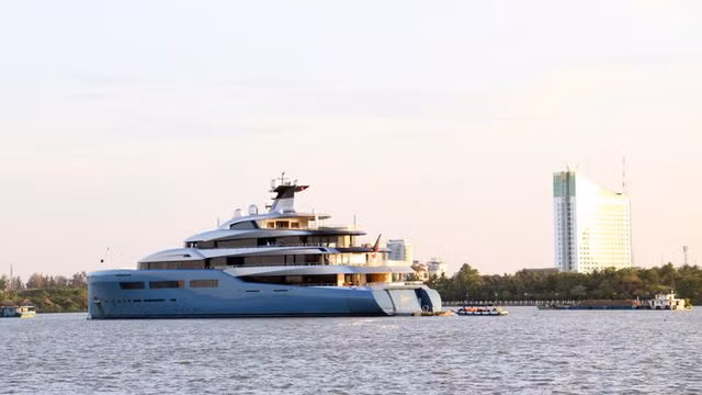 Can canh sieu du thuyen trieu do luot song tren song Hau-Hinh-6