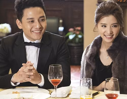 Boi roi khi ban gai cu la nguoi yeu cua ong chu cong ty