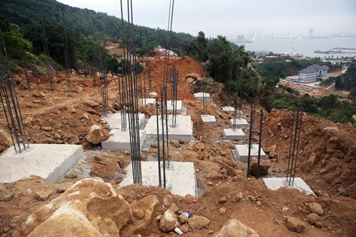 Dự án xây dựng 40 móng biệt thự trái phép ở Sơn Trà bị phát hiện vào tháng 3/2017.