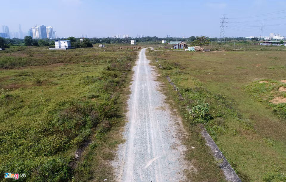 Ben trong du an Bac Rach Chiec 20 nam dang do o SG-Hinh-3