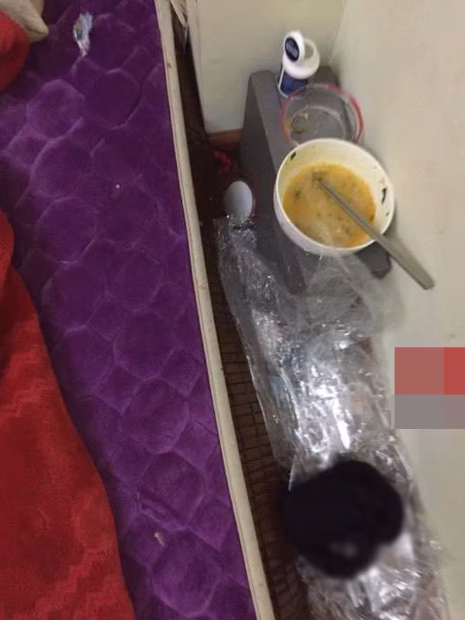 Anh re len mang “boc phot” em vo xinh nhu mong nhung o ban kinh hoang-Hinh-2