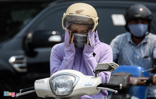 Nhieu hang hoa an theo ngay Ha Noi, Sai Gon nang gay gat