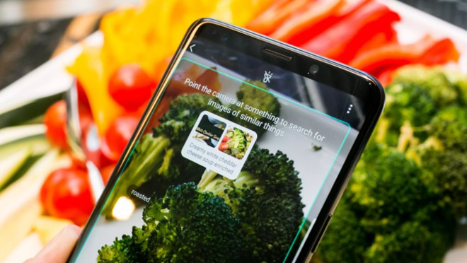 Camera trên S9 có thể kiểm tra hàm lượng calorie trong thực phẩm. Ảnh:Cnet.Cảm biến hình ảnh tích hợp bộ nhớ riêng