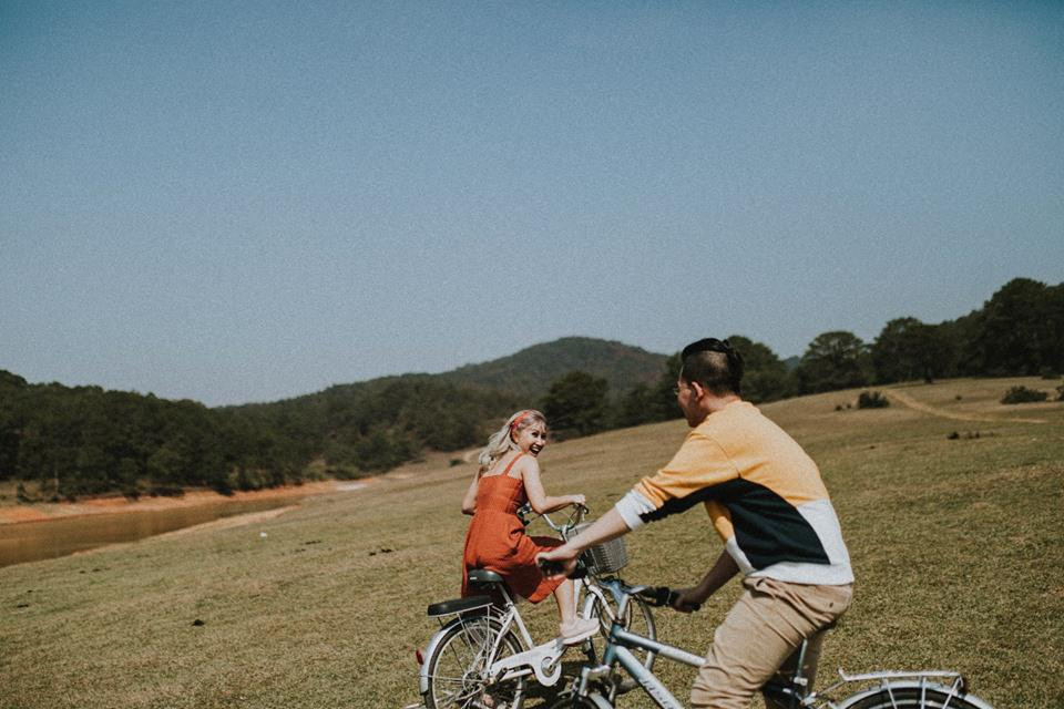 Phương Nhung tổ chức một bữa tiệc nho nhỏ và ở đó, cô đã gặp người đàn ông của đời mình.