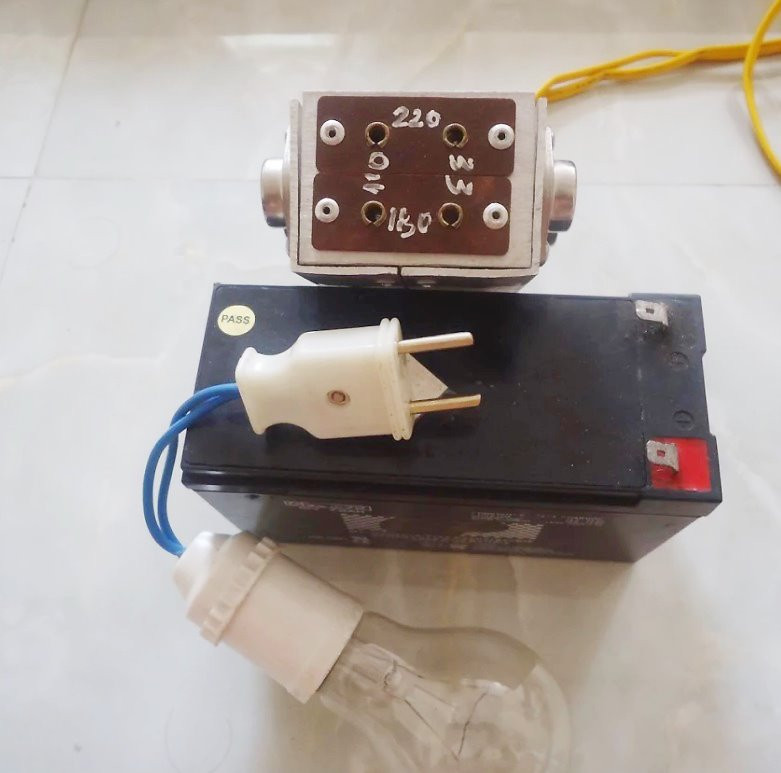 Các lựa chọn nguồn điện ra.