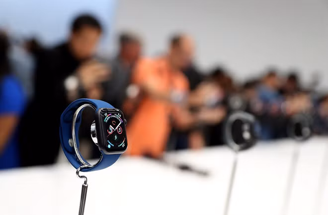 Apple Watch Series 4 phiên bản hỗ trợ GPS và LTE tăng 25% lên mức 499 USD.