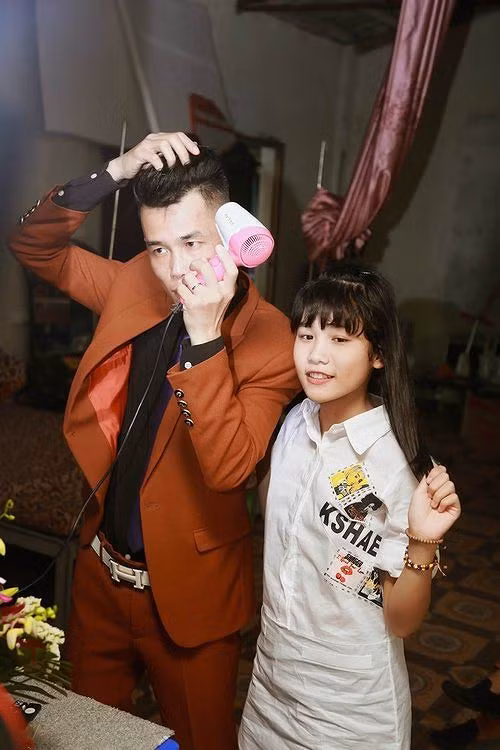 Bat ngo con gai 15 tuoi xinh nhu hotgirl cua Hiep Ga-Hinh-4