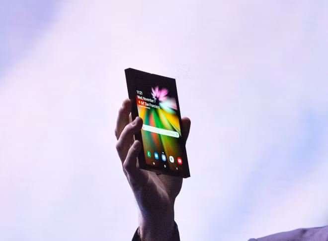 Chiec Samsung Galaxy dat chua tung co ra mat dau 2019