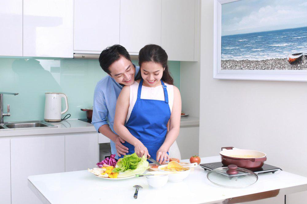 Chuyện gì anh ấy cũng tâm sự với mẹ. Ảnh minh họa: Internet.