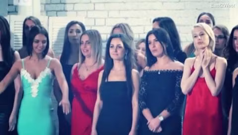 Một chương trình truyền hình thực tế có tên gọi "Millionaire for Marriage" được thực hiện để tuyển vợ cho nhà tài phiệt này.