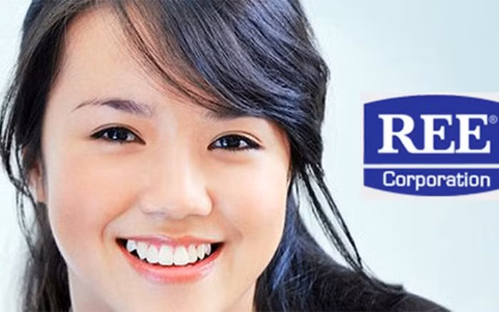 Không chỉ giàu có, Nguyễn Ngọc Nhất Hạnh còn sở hữu vẻ ngoài khả ái.