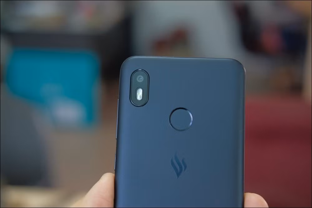 Mo hop Vsmart Joy 1, smartphone re nhat cua Vinsmart-Hinh-3