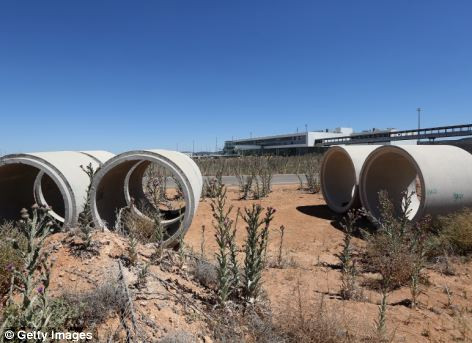 Ciudad Real là một trong số những "sân bay ma" ra đời trong thời kỳ bùng nổ của ngành xây dựng ở Tây Ban Nha nhưng không thu hút đủ lượng khách.