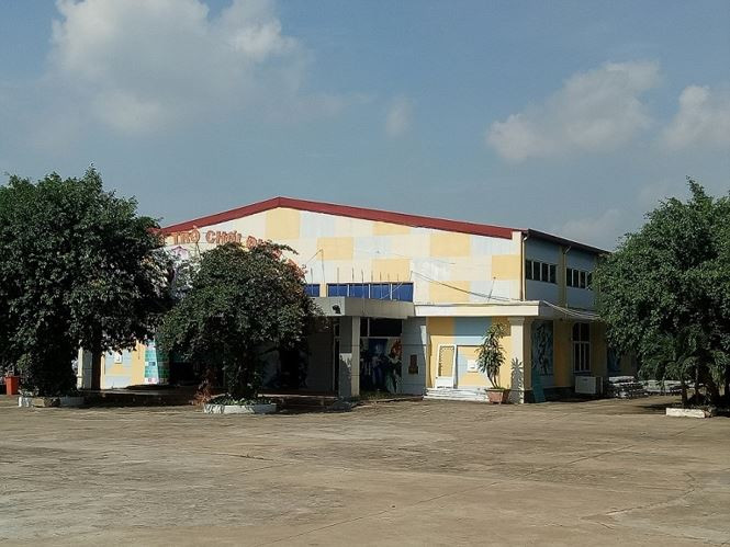 Khu kinh doanh trò chơi điện tử trong công viên.