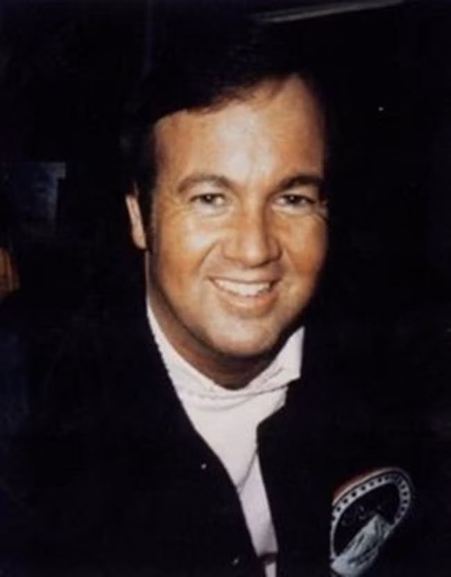 Vo sa doa, mua sieu xe tang nhan tinh khi chong qua doi-Hinh-2